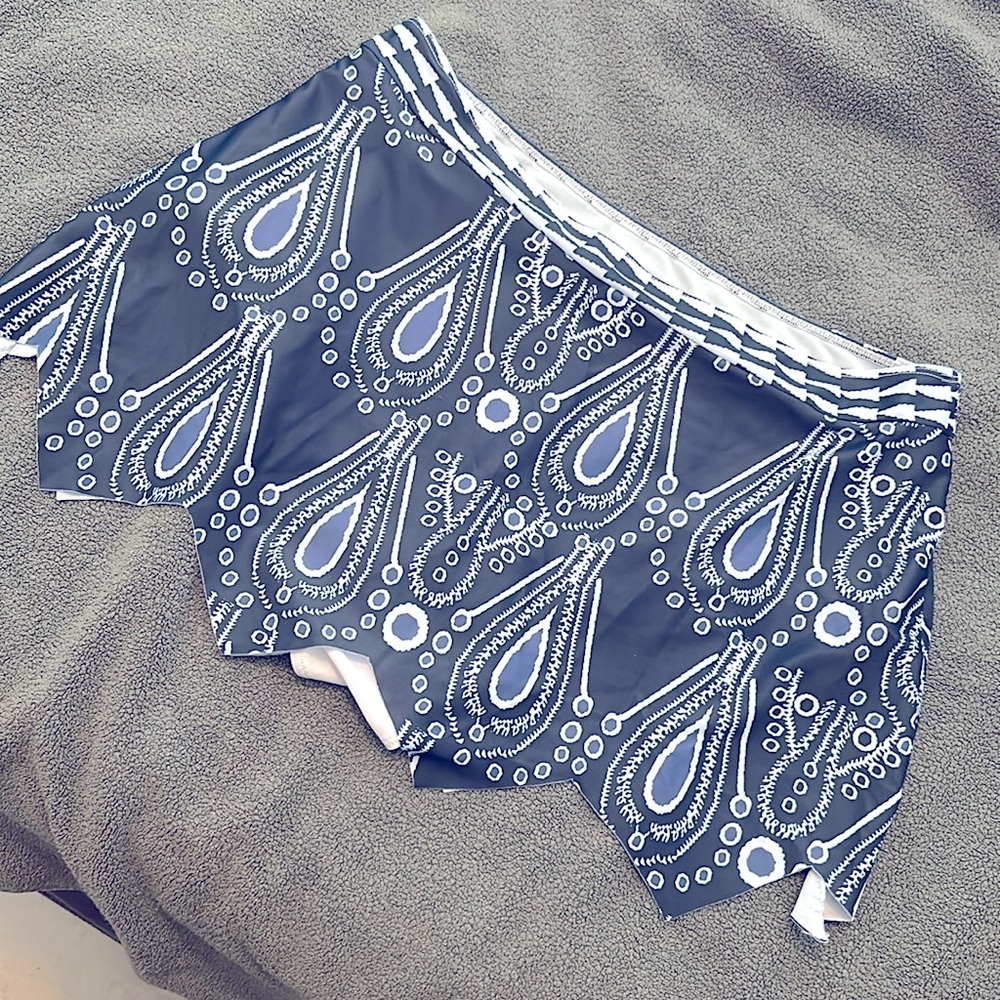 XL - blue and white swim skirt
